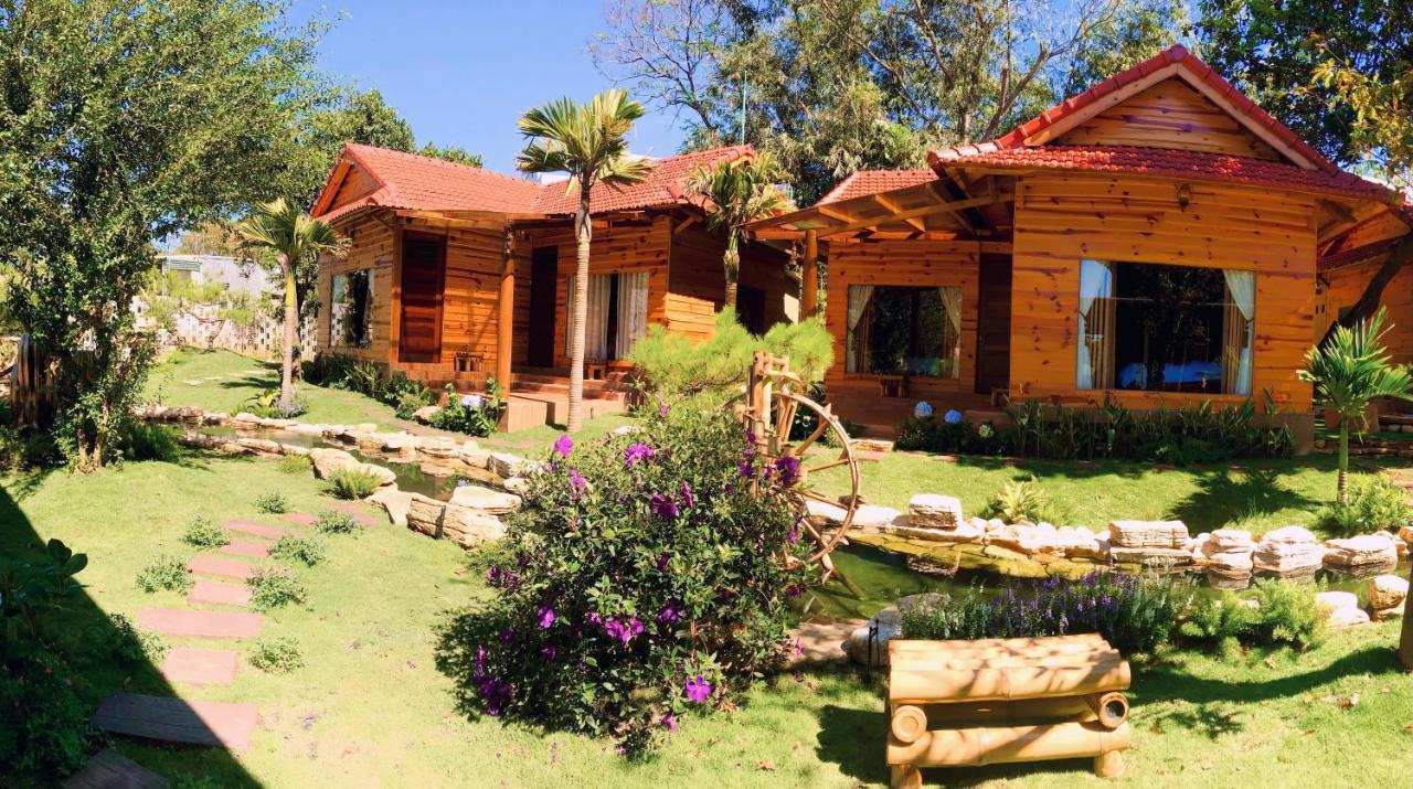 Sora Homestay Pleiku Eksteriør bilde