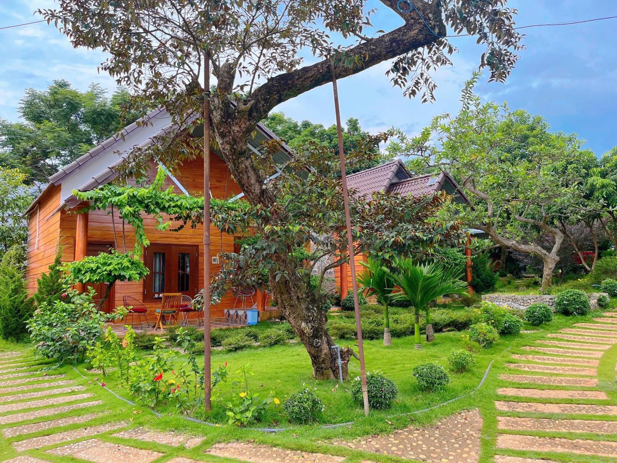 Sora Homestay Pleiku Eksteriør bilde